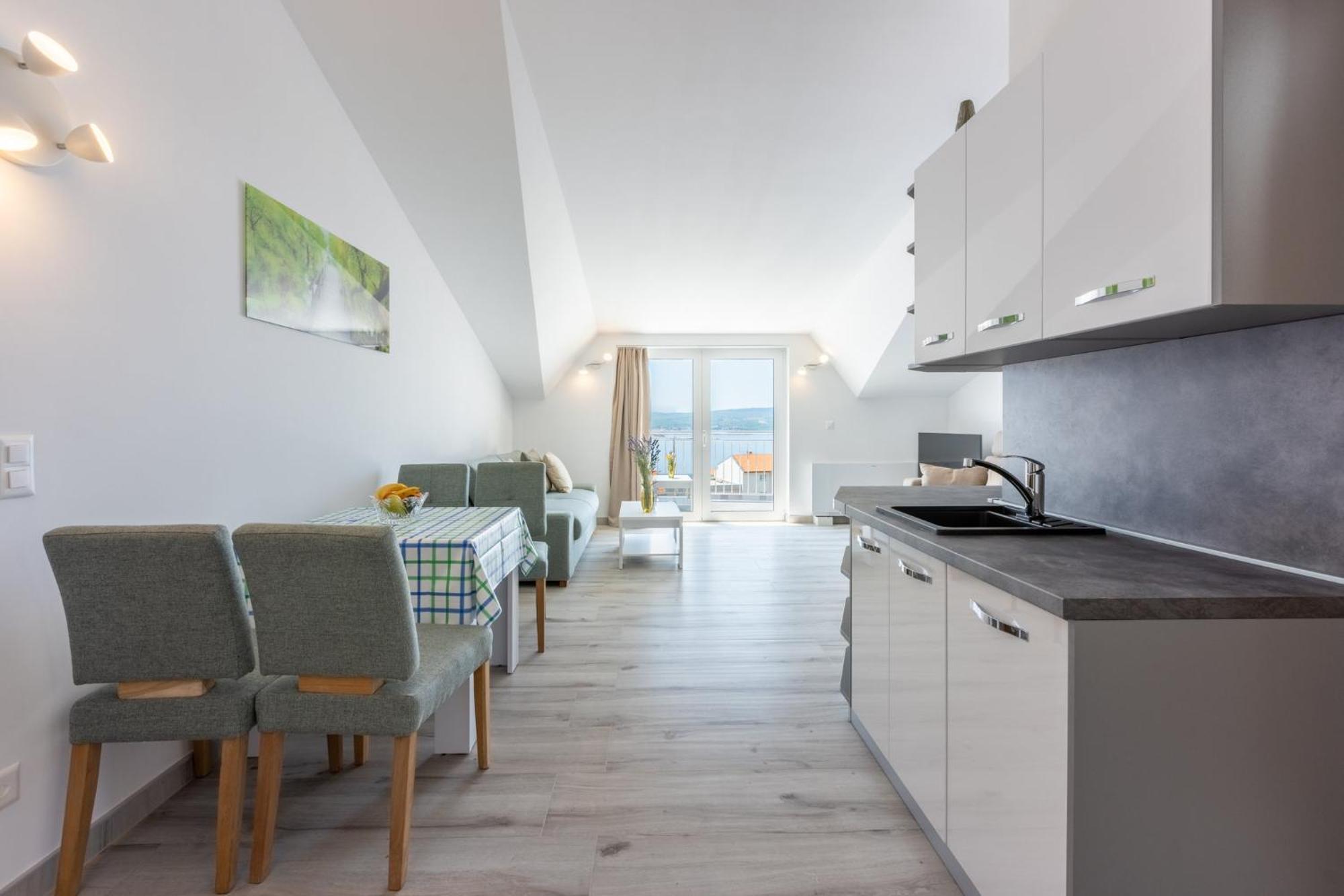 קריקווניצה Apartments Sunshine D מראה חיצוני תמונה